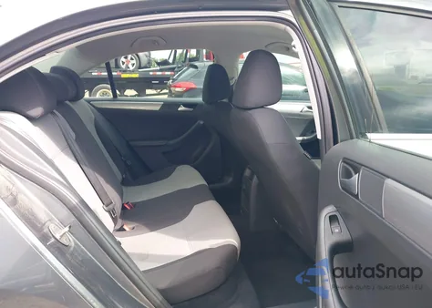 2017 Volkswagen Jetta 1.4T S z USA, uszkodzony, nr VIN 3VW2B7AJ5HM368618